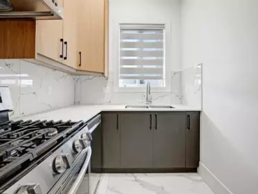 Kitchen Photo of 14739 62 Avenue, Surrey, BC