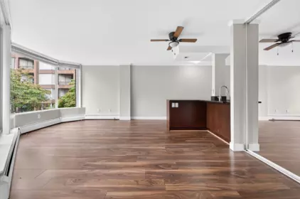 Kitchen Photo of 313 950 Drake Street, Vancouver, BC