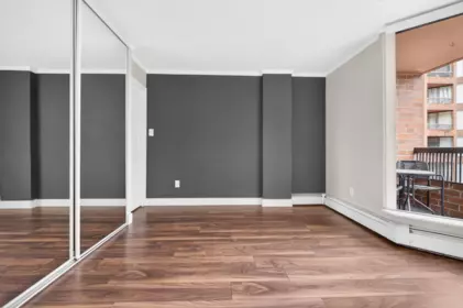 Living Room Photo of 313 950 Drake Street, Vancouver, BC