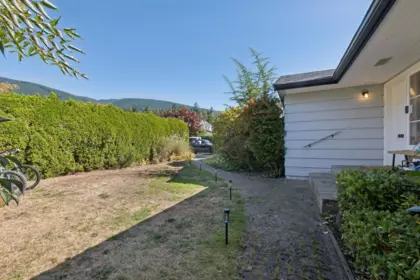 Aerial View of 915 Wentworth Avenue, North Vancouver, BC