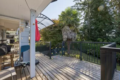 Hot Tub / Spa Photo of 915 Wentworth Avenue, North Vancouver, BC