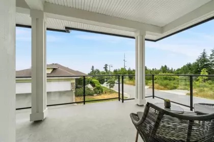 Guest Bathroom Photo of 4 5522 Mccourt Road, Sechelt, BC