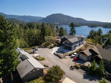 4 4622 Sinclair Bay Road, Garden Bay, BC, Garden Bay — Single Family Residence for sale