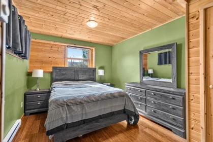 Primary Bedroom Photo of 4 4622 Sinclair Bay Road, Garden Bay, BC