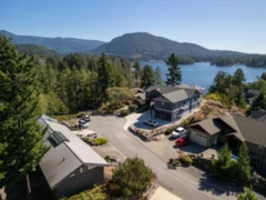 4 4622 Sinclair Bay Road, Garden Bay, BC