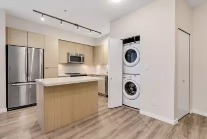 Kitchen Photo of 107 19201 66a Avenue, Surrey, BC