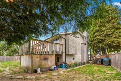 Basement Recreation Room Photo of 7258 140a Street, Surrey, BC