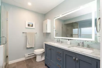 Entry Foyer Photo of 3 5501 Ladner Trunk Road, Delta, BC