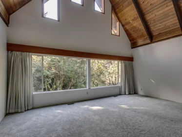 Breakfast Nook Photo of 3904 Westridge Avenue, West Vancouver, BC
