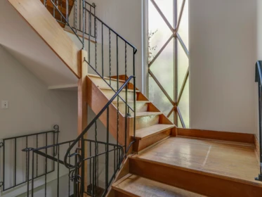 Entry Foyer Photo of 3904 Westridge Avenue, West Vancouver, BC