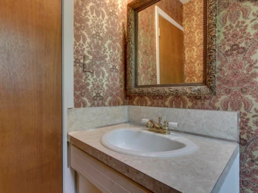 Powder Room Photo of 3904 Westridge Avenue, West Vancouver, BC