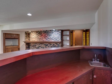 Swimming Pool Photo of 3904 Westridge Avenue, West Vancouver, BC
