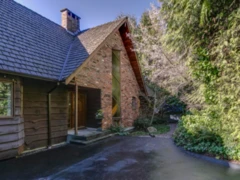 3904 Westridge Avenue, West Vancouver, BC