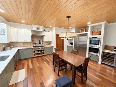 Loft / Bonus Room Photo of 6161 Highmoor Place, Sechelt, BC