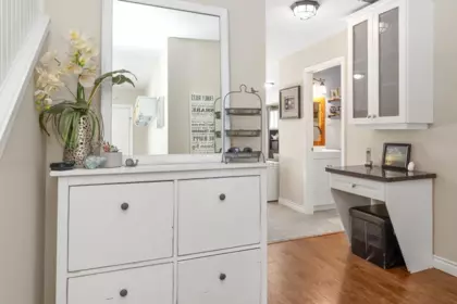 Entry Foyer Photo of 114 750 Prairie Avenue, Port Coquitlam, BC