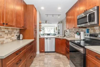 Kitchen Photo of 114 750 Prairie Avenue, Port Coquitlam, BC