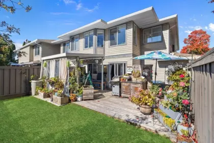 Swimming Pool Photo of 114 750 Prairie Avenue, Port Coquitlam, BC