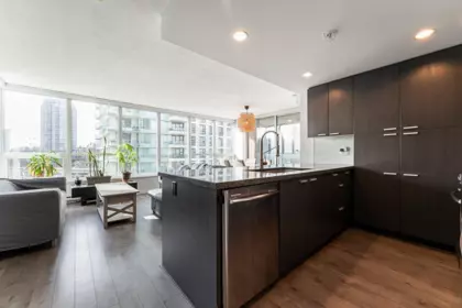 Kitchen Island Photo of 905 2232 Douglas Road, Burnaby, BC