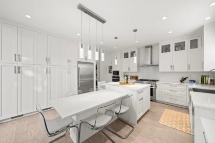 Breakfast Nook Photo of 14938 59 Avenue, Surrey, BC