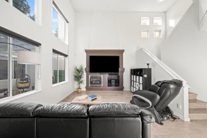 Family Room Photo of 14938 59 Avenue, Surrey, BC