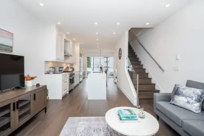 920 W 15th Avenue, Vancouver, BC, Vancouver — Townhouse for sale
