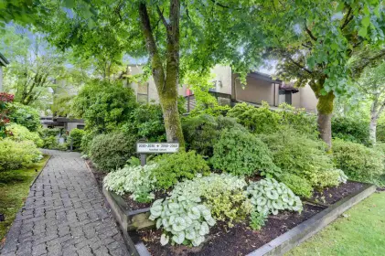 2060 Marine Drive, West Vancouver, BC, West vancouver — Townhouse for sale