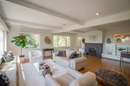 5037 Howe Sound Lane, West Vancouver, BC, West vancouver — Single Family Residence for sale
