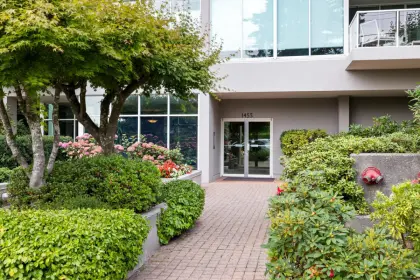 701 1455 Duchess Avenue, West Vancouver, BC, West vancouver — Apartment/Condo for sale