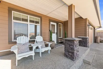 47152 Peregrine Avenue, Chilliwack, BC, Chilliwack — Single Family Residence for sale