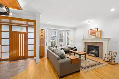 23324 Francis Avenue, Langley, BC, Langley — Single Family Residence for sale