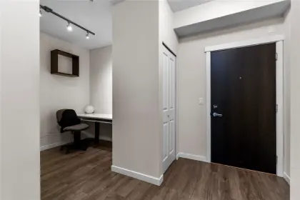 207 2665 Mountain Highway, North Vancouver, BC, North vancouver — Apartment/Condo for sale