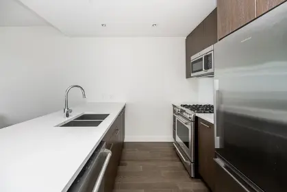 508 9060 University Crescent, Burnaby, BC, Burnaby — Apartment/Condo for sale