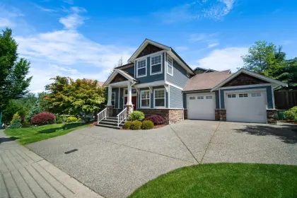 36551 Lester Pearson Way, Abbotsford, BC, Abbotsford — Single Family Residence for sale