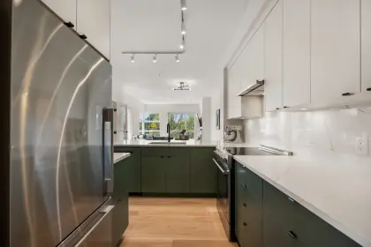 303 6198 Ash Street, Vancouver, BC, Vancouver — Apartment/Condo for sale