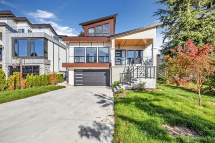 19045 61a Avenue, Surrey, BC, Surrey — Single Family Residence for sale