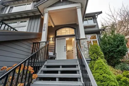 39 Ashwood Drive, Port Moody, BC, Port moody — Single Family Residence for sale