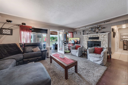 2303 Mckenzie Road, Abbotsford, BC, Central Abbotsford — 5 bed single family residence for sale