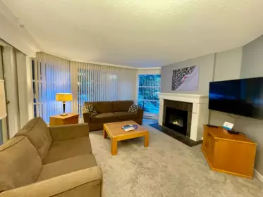 Wk 9 4910 Spearhead Place, Whistler, BC, Whistler — Apartment/Condo for sale