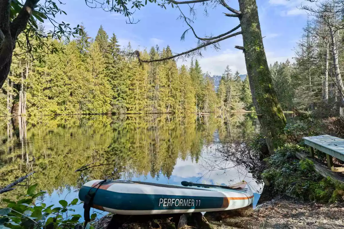 Exterior Front Photo of 945 Groveland Road, West Vancouver, BC