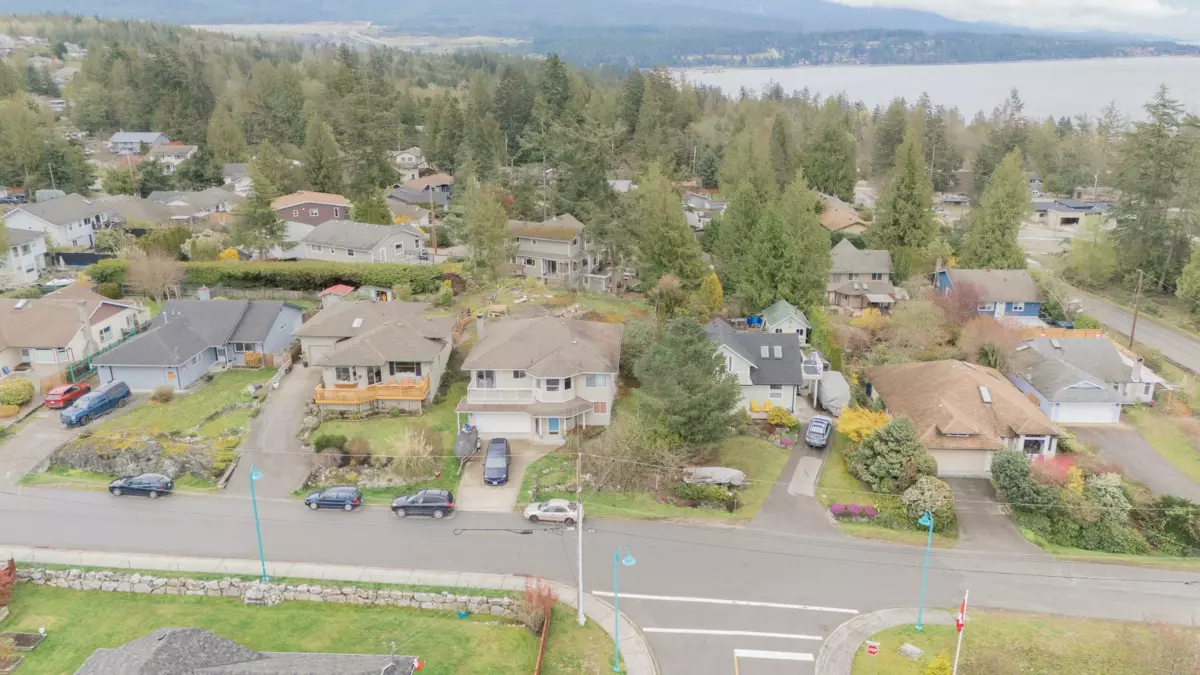 Outdoor Kitchen Photo of 5448 Kensington Road, Sechelt, BC