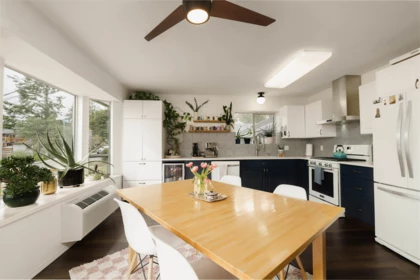 5448 Kensington Road, Sechelt, BC, Sechelt — Single Family Residence for sale