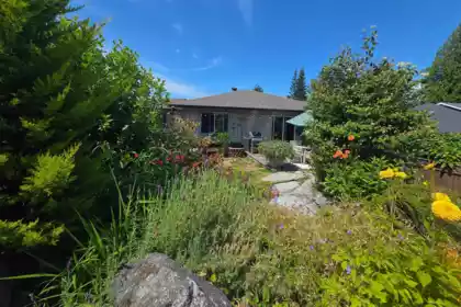 Office / Den Photo of 5448 Kensington Road, Sechelt, BC