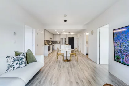 309 621 Regan Avenue, Coquitlam, BC, Coquitlam — Apartment/Condo for sale