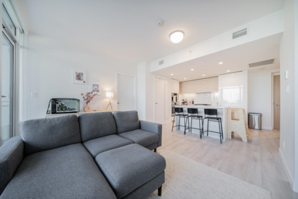 Breakfast Nook Photo of 305 2085 Skyline Court, Burnaby, BC