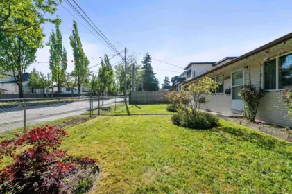 13077 72 Avenue, Surrey, BC, Surrey — Single Family Residence for sale
