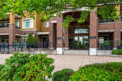 208 1975 154 Street, Surrey, BC, Surrey — Apartment/Condo for sale