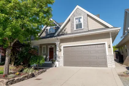 7276 196a Street, Langley, BC, Langley — Single Family Residence for sale