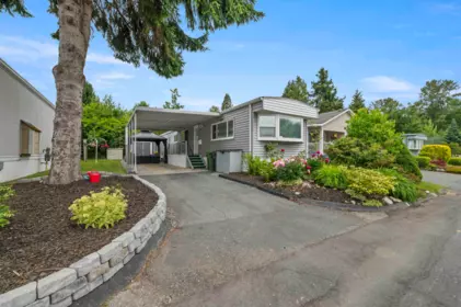 181 1840 160 Street, Surrey, BC, Surrey — Manufactured Home for sale