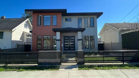 1422 Tenth Avenue, New Westminster, BC, New Westminster — Single Family Residence for sale