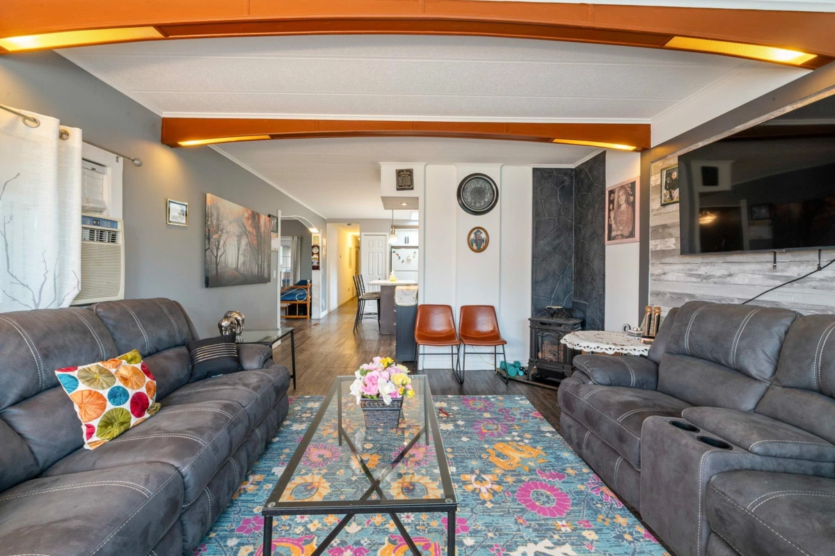 Breakfast Nook Photo of 13 27111 Avenue, Langley, BC